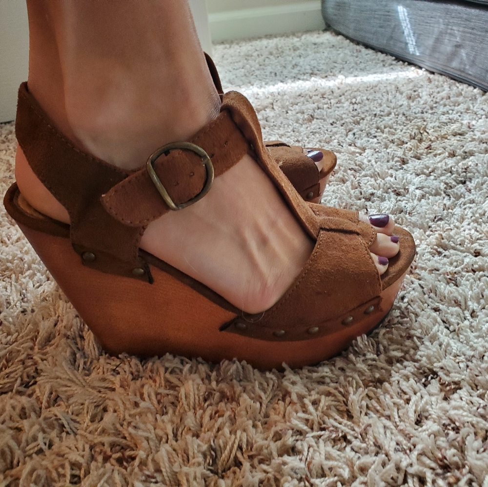 Wedges - Picture 3 of 3